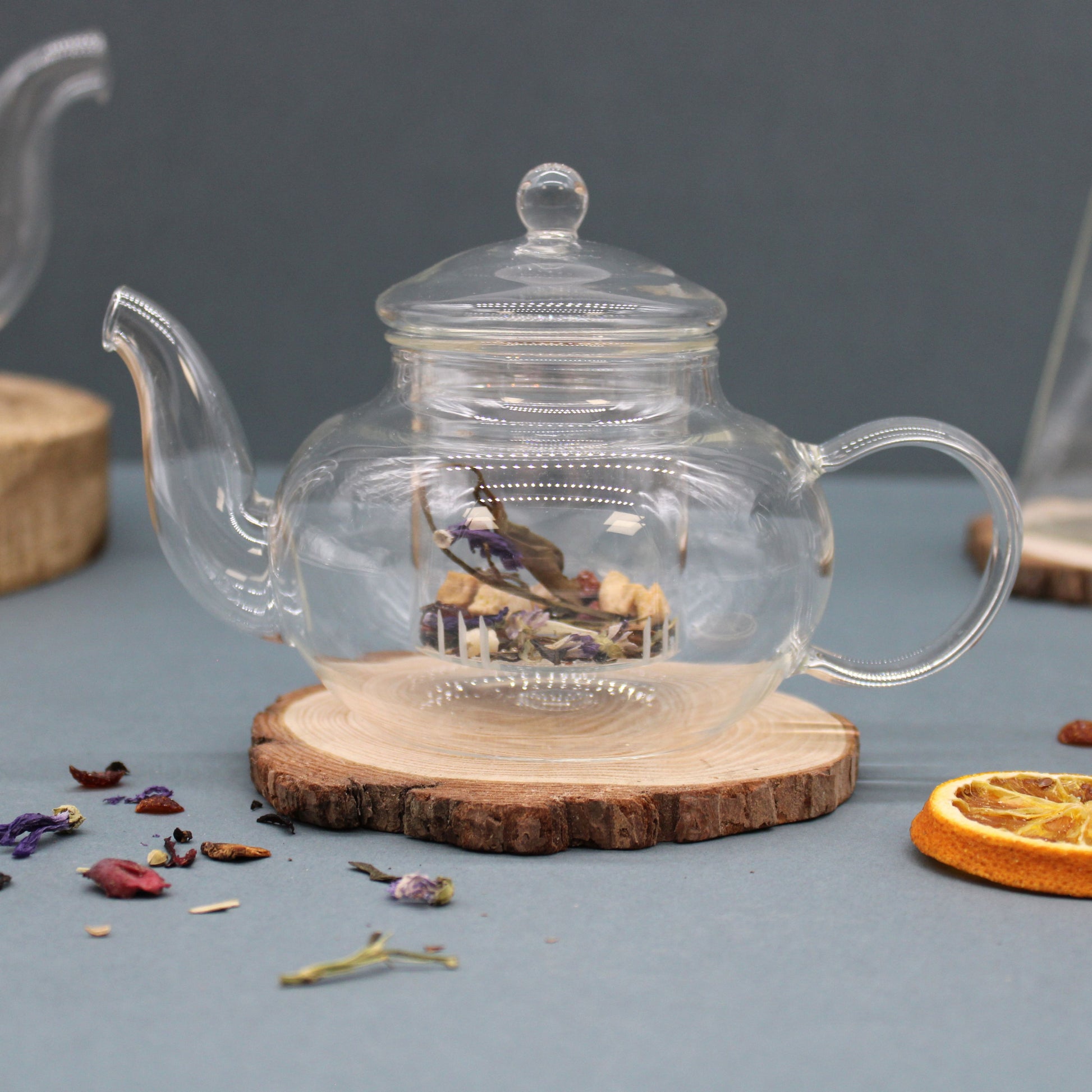 400ml Round Pearl glass infuser teapot with stainless steel micro-mesh strainer.
